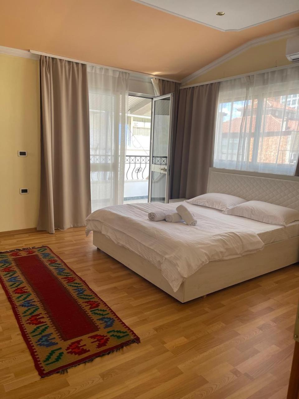 Mandarine Ostello Tirana